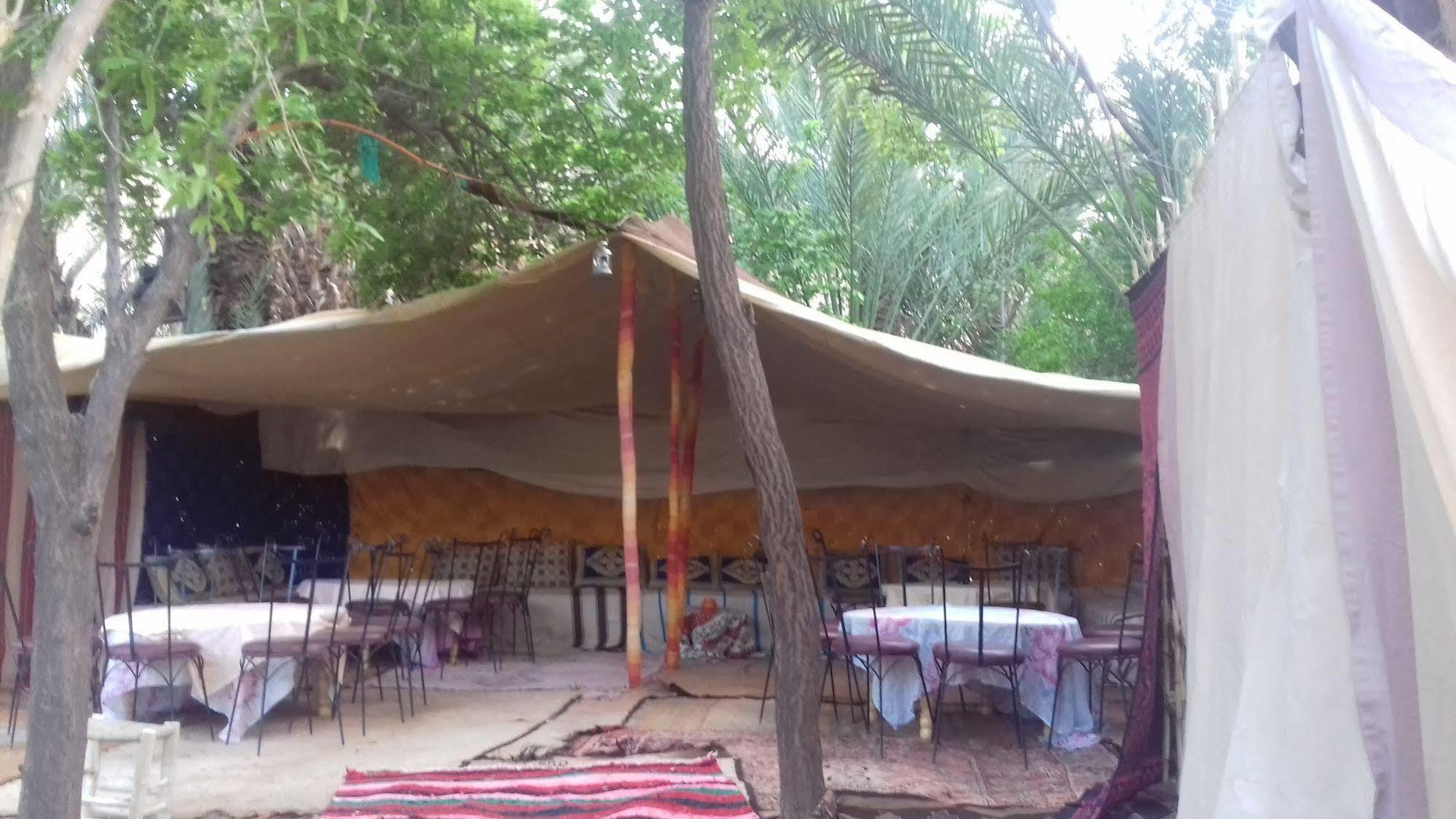 Auberge Restaurant TISSILI  Oasis de Fint Exterior foto